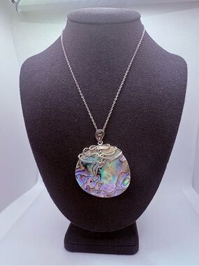 Abalone Curved Shell Pendant Necklace Fancy Colorful Stainless Steel Chain
